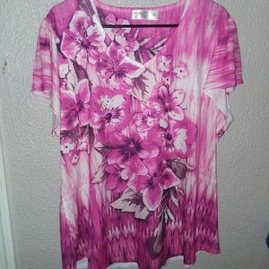 Tops - Beautiful Pink Flower Blouse Tops - Beautiful Pink Flower Blouse